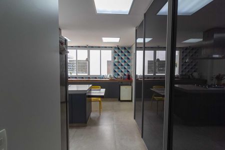 Casa à venda com 300m², 4 quartos e 2 vagasCozinha