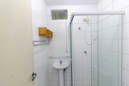 Casa à venda com 300m², 4 quartos e 2 vagasBanheiro de Serviço 1