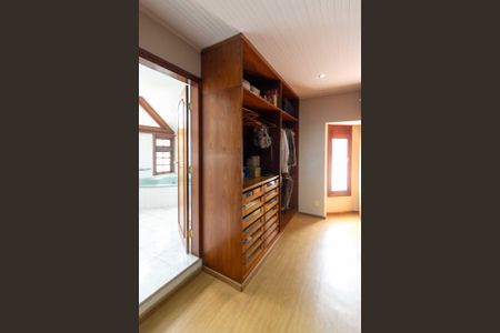 Casa à venda com 300m², 4 quartos e 2 vagasQuarto 1 - Suíte Closet
