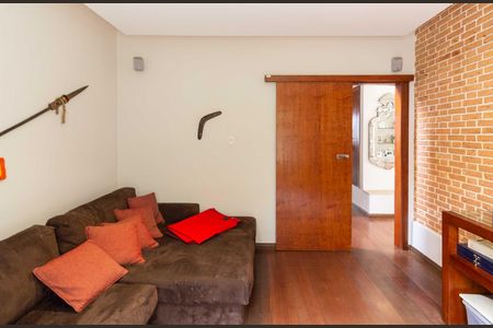 Casa à venda com 300m², 4 quartos e 2 vagasSala de estar