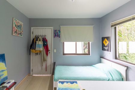 Casa à venda com 300m², 4 quartos e 2 vagasQuarto de Serviço 2