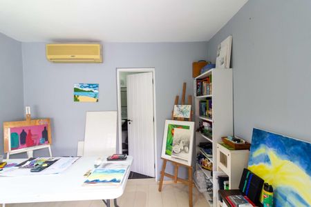 Casa à venda com 300m², 4 quartos e 2 vagasQuarto de Serviço 2