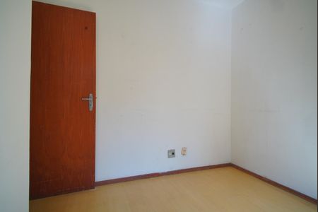 Quarto 1 de apartamento para alugar com 2 quartos, 52m² em Sarandi, Porto Alegre
