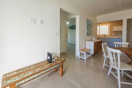 Sala de apartamento para alugar com 2 quartos, 96m² em Praia Tombo, Guarujá
