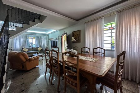 Sala de casa à venda com 4 quartos, 200m² em Cambuci, São Paulo