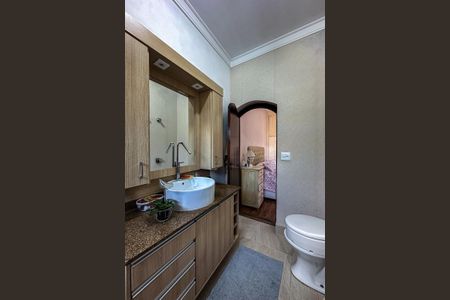 Casa para alugar com 200m², 4 quartos e 4 vagas Casa para alugar com 200m², 4 quartos e 4 vagasBanheiro da Suíte