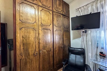 Casa para alugar com 200m², 4 quartos e 4 vagas Casa para alugar com 200m², 4 quartos e 4 vagasQuarto 2