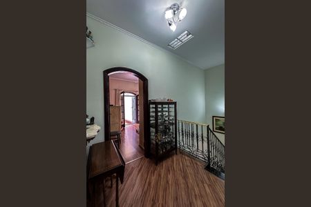 Casa para alugar com 200m², 4 quartos e 4 vagas Casa para alugar com 200m², 4 quartos e 4 vagasHall