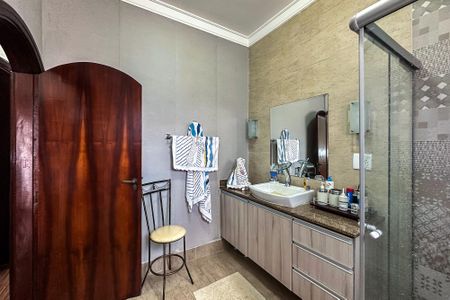 Casa para alugar com 200m², 4 quartos e 4 vagas Casa para alugar com 200m², 4 quartos e 4 vagasBanheiro