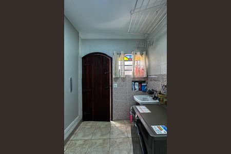 Casa para alugar com 200m², 4 quartos e 4 vagas Casa para alugar com 200m², 4 quartos e 4 vagasÁrea de Serviço