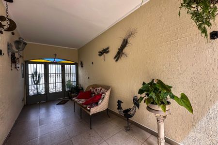 Casa para alugar com 200m², 4 quartos e 4 vagas Casa para alugar com 200m², 4 quartos e 4 vagasQuintal