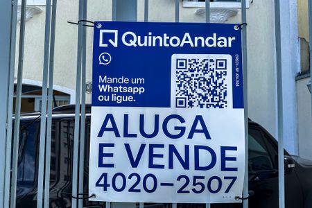 Casa para alugar com 200m², 4 quartos e 4 vagas Casa para alugar com 200m², 4 quartos e 4 vagasPlaca