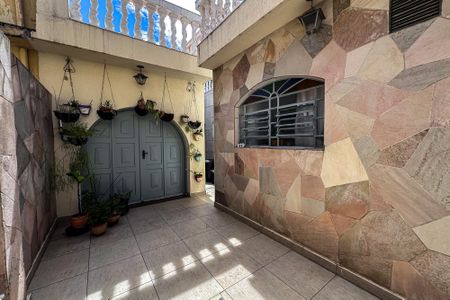 Casa para alugar com 200m², 4 quartos e 4 vagas Casa para alugar com 200m², 4 quartos e 4 vagasQuintal