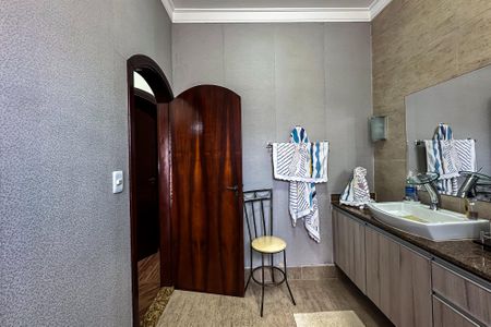 Casa para alugar com 200m², 4 quartos e 4 vagas Casa para alugar com 200m², 4 quartos e 4 vagasBanheiro