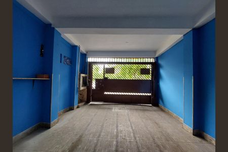 Casa para alugar com 230m², 3 quartos e 1 vaga Casa para alugar com 230m², 3 quartos e 1 vagaGaragem