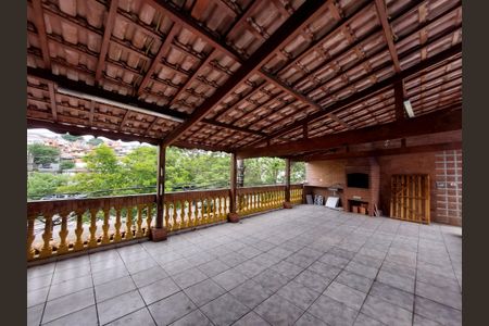 Casa para alugar com 230m², 3 quartos e 1 vaga Casa para alugar com 230m², 3 quartos e 1 vagaVaranda Quarto 2