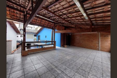 Casa para alugar com 230m², 3 quartos e 1 vaga Casa para alugar com 230m², 3 quartos e 1 vagaVaranda Quarto 2