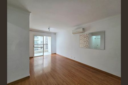 Apartamento à venda com 70m², 2 quartos e 1 vagaSala