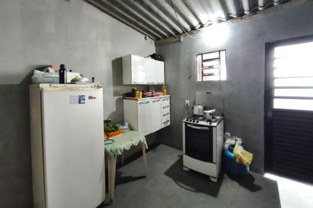 Casa à venda com 2m², 2 quartos e 2 vagas Casa à venda com 2m², 2 quartos e 2 vagasCasa 2 - Cozinha