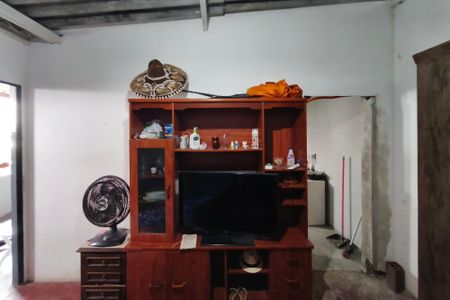 Casa à venda com 2m², 2 quartos e 2 vagas Casa à venda com 2m², 2 quartos e 2 vagasCasa 2 - Sala