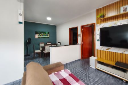 Casa à venda com 2m², 2 quartos e 2 vagas Casa à venda com 2m², 2 quartos e 2 vagasSala