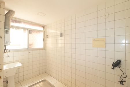 Apartamento para alugar com 65m², 3 quartos e 1 vaga Apartamento para alugar com 65m², 3 quartos e 1 vagaCozinha e Área de Serviço