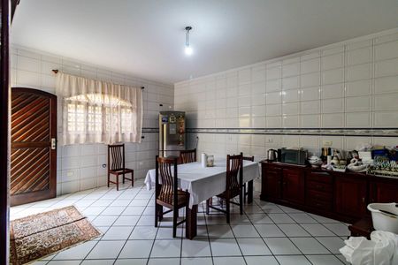 Casa à venda com 295m², 3 quartos e 5 vagasCopa