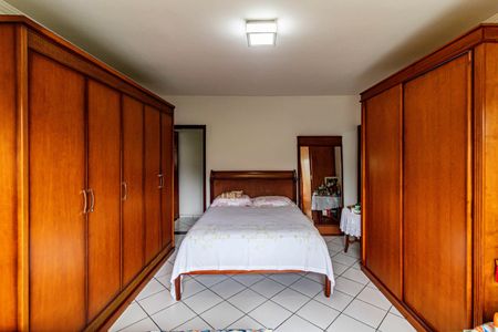 Casa à venda com 295m², 3 quartos e 5 vagasSuite 01