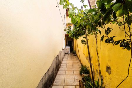 Casa à venda com 295m², 3 quartos e 5 vagasQuintal