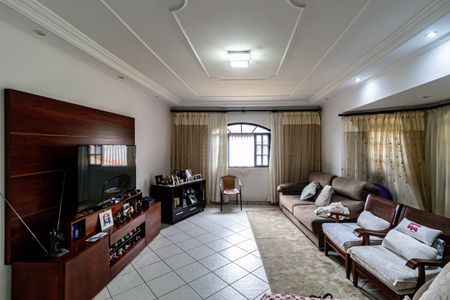 Casa à venda com 295m², 3 quartos e 5 vagasSala