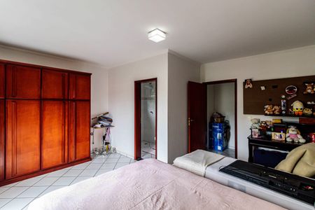 Casa à venda com 295m², 3 quartos e 5 vagasSuite 02