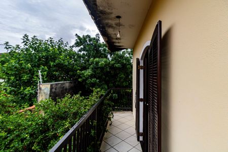 Casa à venda com 295m², 3 quartos e 5 vagasSuite 02 - Varanda