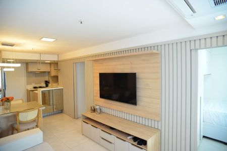 Sala de apartamento para alugar com 2 quartos, 80m² em Barra da Tijuca, Rio de Janeiro
