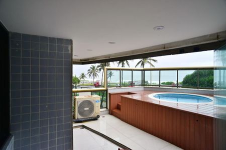 Apartamento para alugar com 80m², 2 quartos e 2 vagasVaranda/Piscina