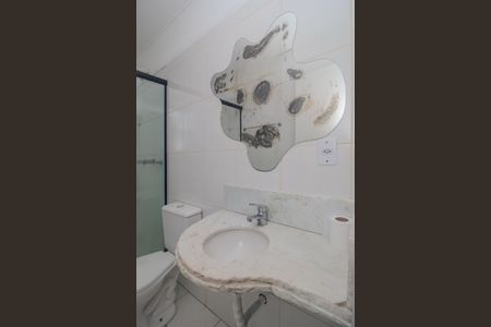 Casa à venda com 199m², 3 quartos e 4 vagas Casa à venda com 199m², 3 quartos e 4 vagasBanheiro 2