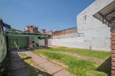 Casa à venda com 199m², 3 quartos e 4 vagas Casa à venda com 199m², 3 quartos e 4 vagasQuintal/Churrasqueira