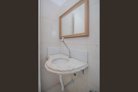 Casa à venda com 199m², 3 quartos e 4 vagas Casa à venda com 199m², 3 quartos e 4 vagasBanheiro da Suíte