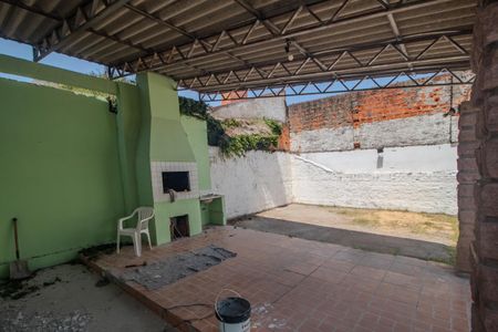 Casa à venda com 199m², 3 quartos e 4 vagas Casa à venda com 199m², 3 quartos e 4 vagasQuintal/Churrasqueira
