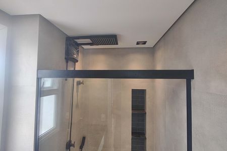Banheiro de kitnet/studio para alugar com 1 quarto, 42m² em Boa Vista, São Caetano do Sul