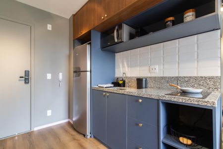 Cozinha de kitnet/studio à venda com 1 quarto, 28m² em Jardim das Acacias, São Paulo