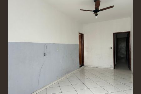 Sala de casa para alugar com 2 quartos, 65m² em Vila Santa Edwiges, São Paulo