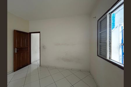 Quarto 2 de casa para alugar com 2 quartos, 65m² em Vila Santa Edwiges, São Paulo