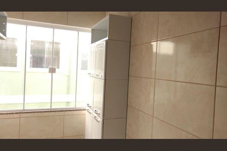 Área de serviço de apartamento para alugar com 2 quartos, 60m² em Camburi, Maricá