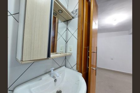 Casa para alugar com 70m², 1 quarto e 4 vagasBanheiro