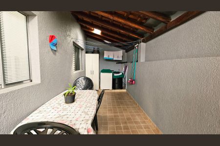 Casa à venda com 120m², 3 quartos e 2 vagas