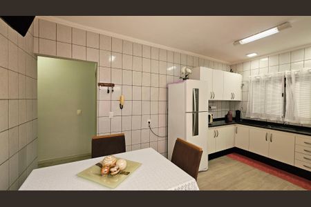 Casa à venda com 120m², 3 quartos e 2 vagas