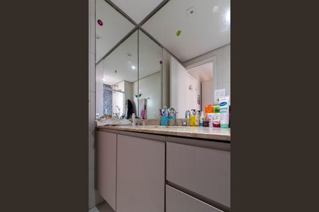 Apartamento à venda com 150m², 3 quartos e 3 vagas Apartamento à venda com 150m², 3 quartos e 3 vagasSuíte 3