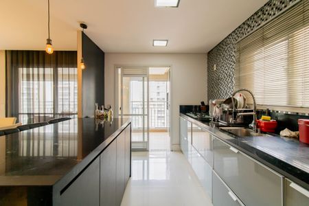 Apartamento à venda com 150m², 3 quartos e 3 vagas Apartamento à venda com 150m², 3 quartos e 3 vagasCozinha