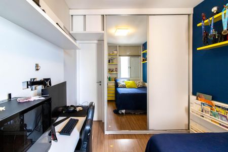 Apartamento à venda com 150m², 3 quartos e 3 vagas Apartamento à venda com 150m², 3 quartos e 3 vagasSuíte 2