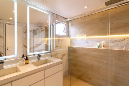 Apartamento à venda com 150m², 3 quartos e 3 vagas Apartamento à venda com 150m², 3 quartos e 3 vagasSuíte 1